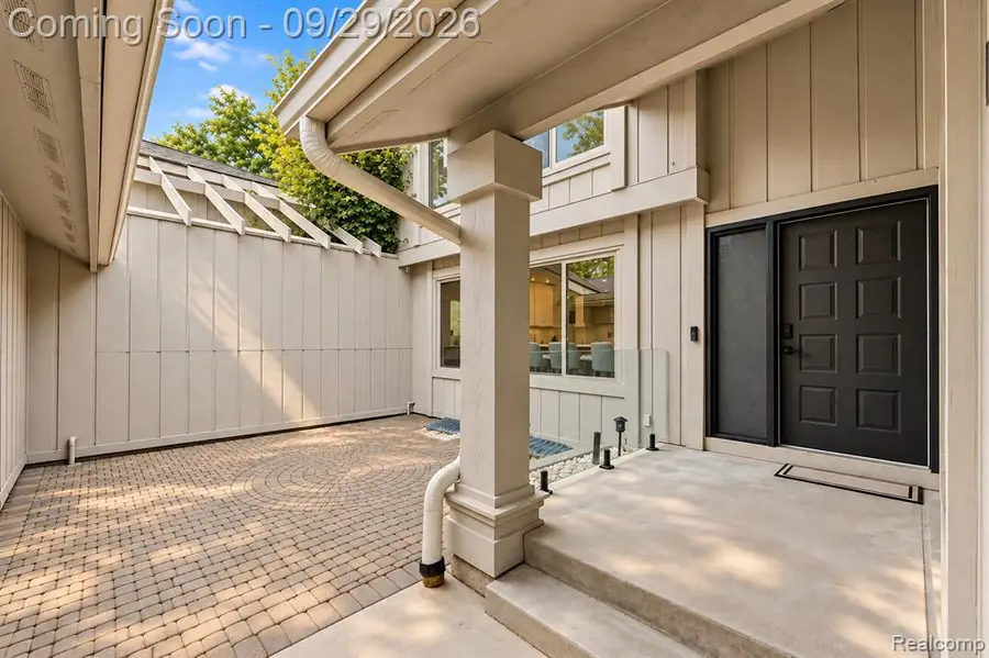 1835 Golf Ridge, Bloomfield Hills, MI 48302 - #3