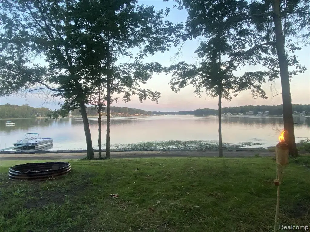 11401 W Cannonsville, Trufant, MI 49347 - #1