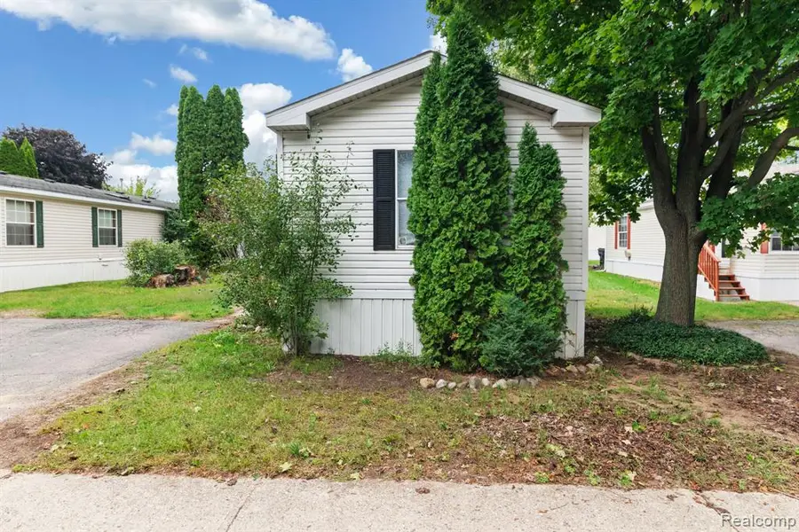 351 North Squirrel, Auburn Hills, MI 48326 - #3