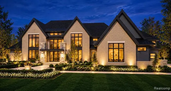 556 Barrington, Bloomfield Hills, MI 48304