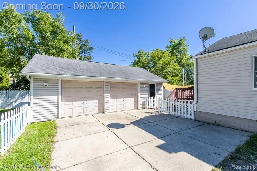 21524 Roosevelt, Farmington Hills, MI 48336 - #3