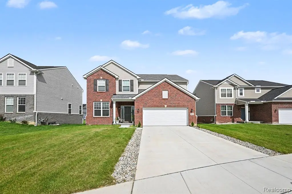 58676 Losino, South Lyon, MI 48178 - #1