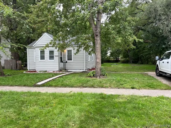 21371 Doepfer, Warren, MI 48091