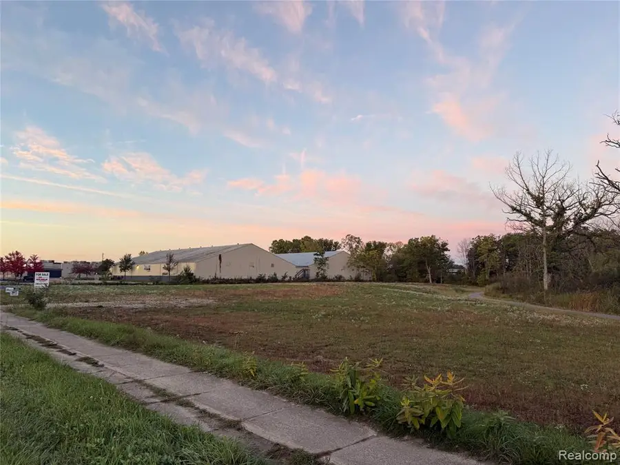 1727 Crescent Lake, Waterford, MI 48327 - #2