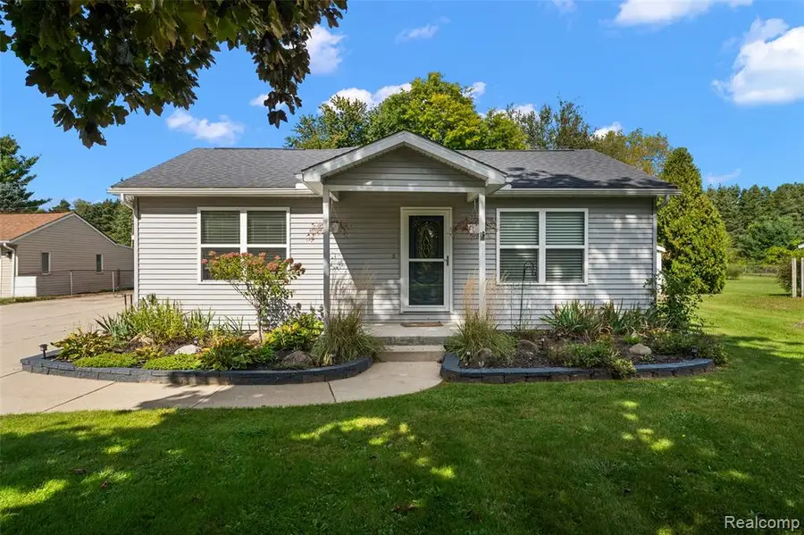 5078 Waldon, Clarkston, MI 48348 - #3