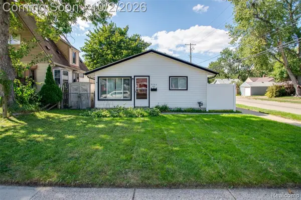 3245 Kenwood, Ferndale, MI 48220