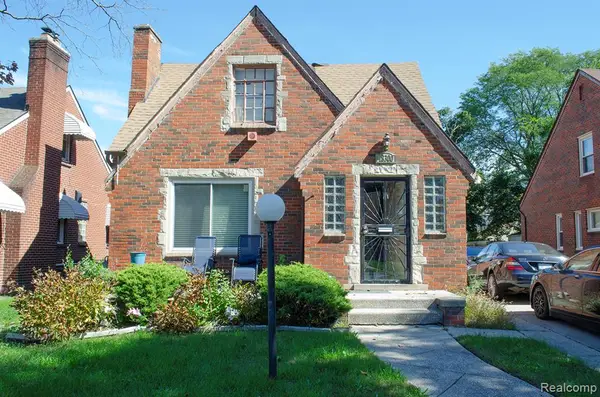 18300 Robson, Detroit, MI 48235