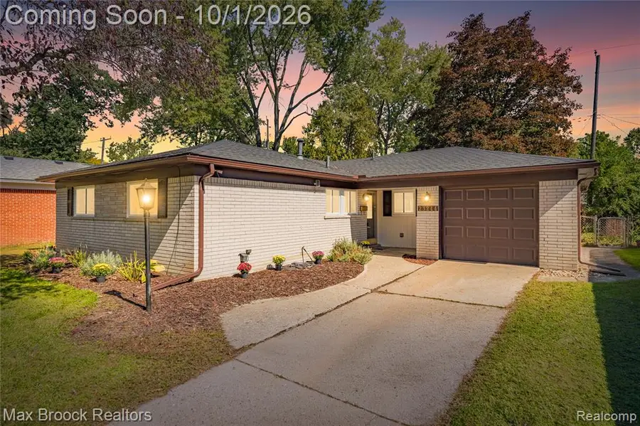 23244 Tuck, Farmington Hills, MI 48336 - #2