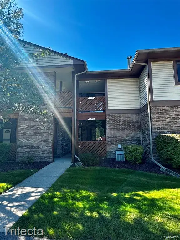 16404 Clarkson, Fraser, MI 48026