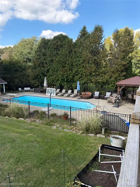 10136 Cedar Knoll, Clarkston, MI 48348 - #3