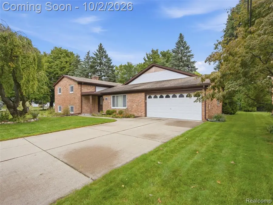 1721 Stratford, Sylvan Lake, MI 48320 - #3