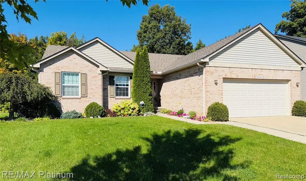 1524 Baypointe, Grand Blanc, MI 48439 - #1