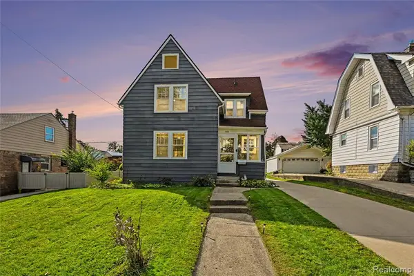 303 N Holbrook, Plymouth, MI 48170