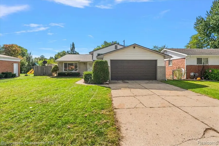 8912 Ardel, Sterling Heights, MI 48314 - #2