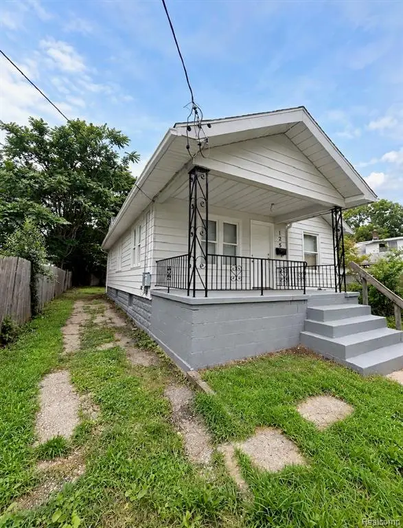 125 E Oakley, Flint, MI 48503 - #2