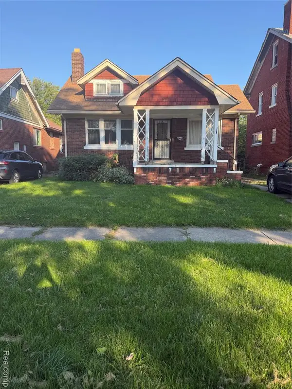 12634 Pinehurst, Detroit, MI 48238