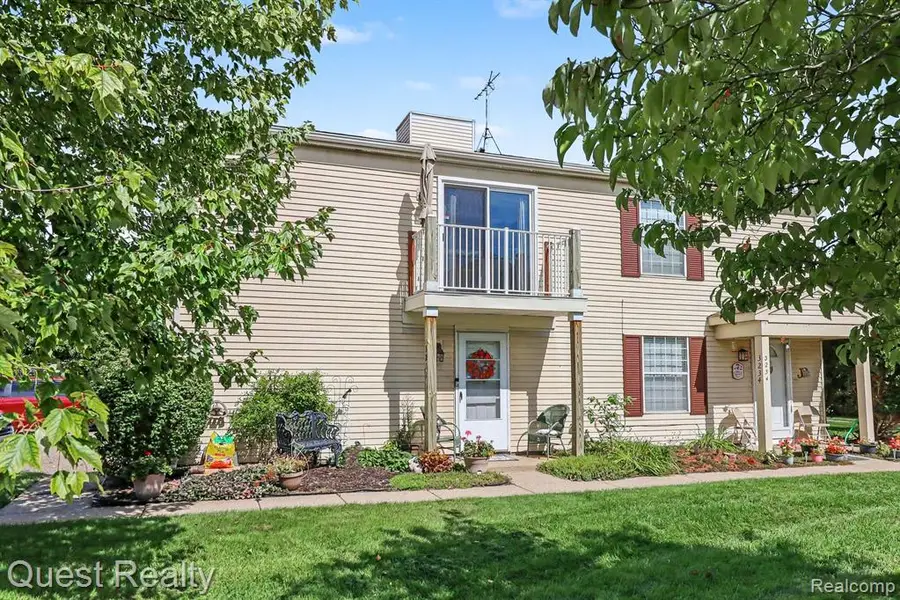 3232 Birchcreek, Lake Orion, MI 48360 - #2