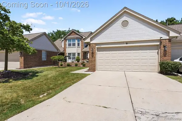 15744 E Golfview, Riverview, MI 48193
