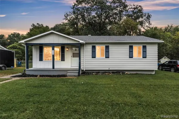 506 Ash, Holly, MI 48442