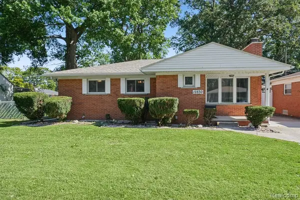 12830 Winston, Redford, MI 48239