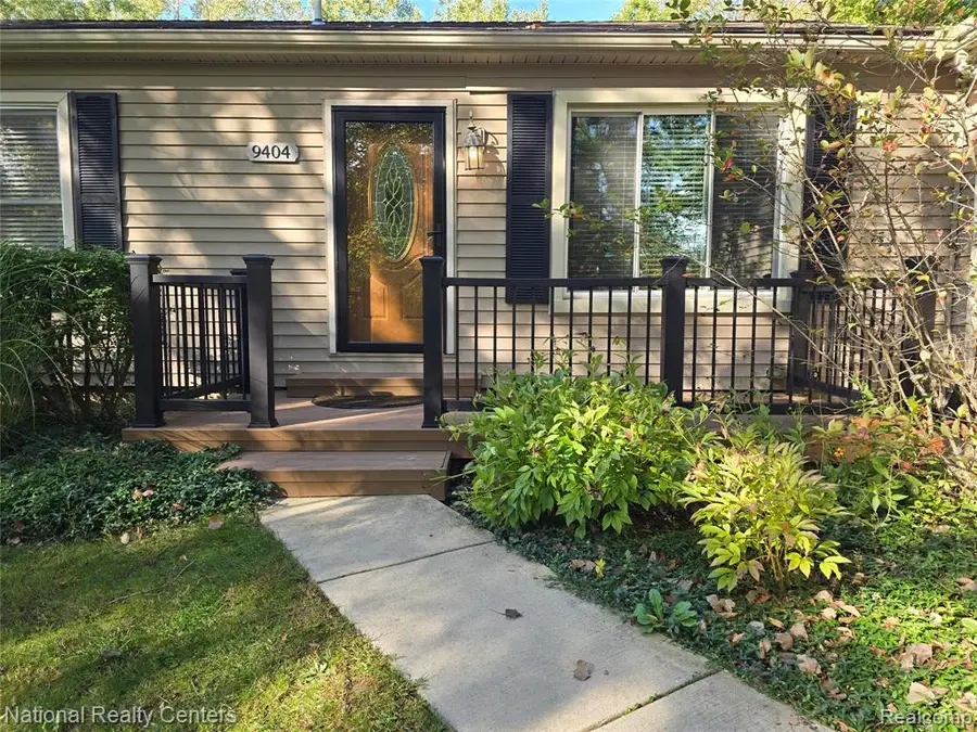 9404 Edward, Brighton, MI 48114 - #2
