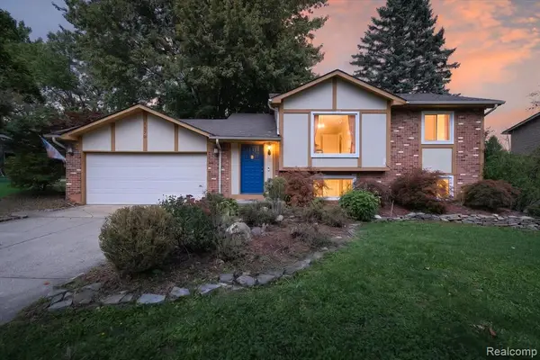 1570 South, Rochester Hills, MI 48309