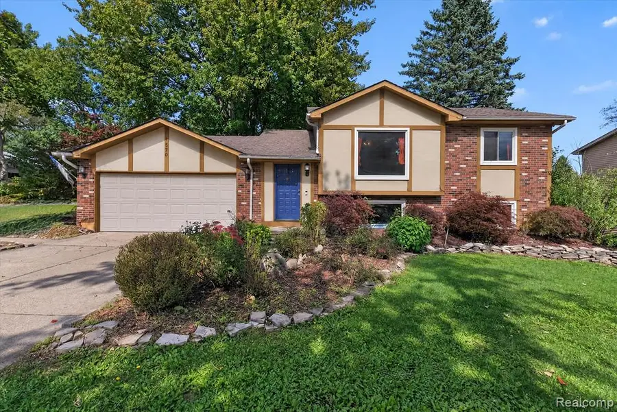 1570 South, Rochester Hills, MI 48309 - #3