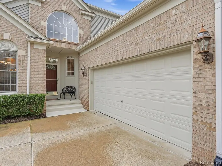 3673 Tremonte, Rochester, MI 48306 - #2