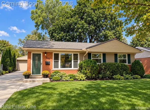 633 Rewold, Rochester, MI 48307