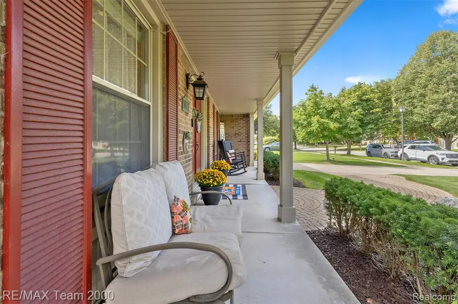 34181 Navin, Livonia, MI 48152 - #3