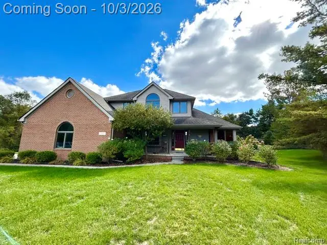 11454 Arrowhead, South Lyon, MI 48178 - #3