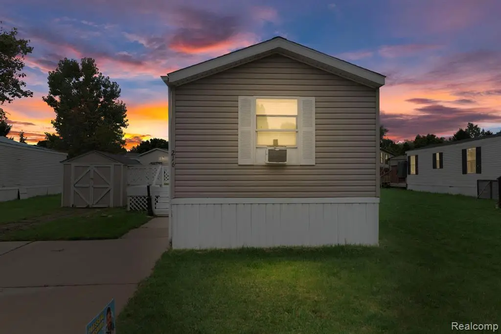 216 Jacqualyn, Lapeer, MI 48446 - #1