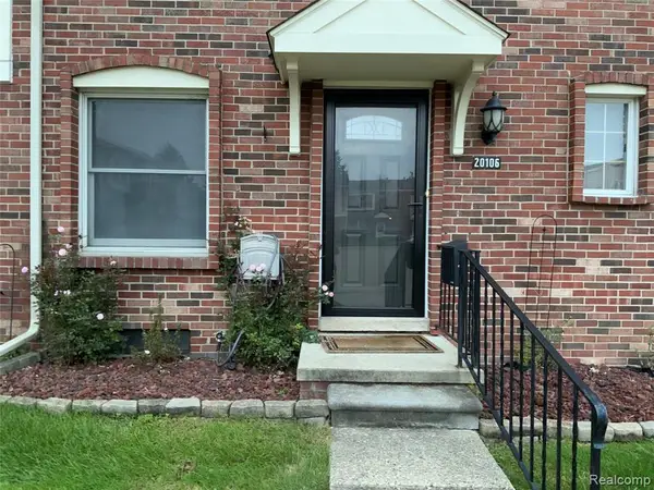 20106 Great Oak Circle S #176, Clinton Township, MI 48317