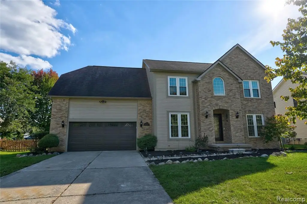 8251 N Port, Grand Blanc, MI 48439 - #1