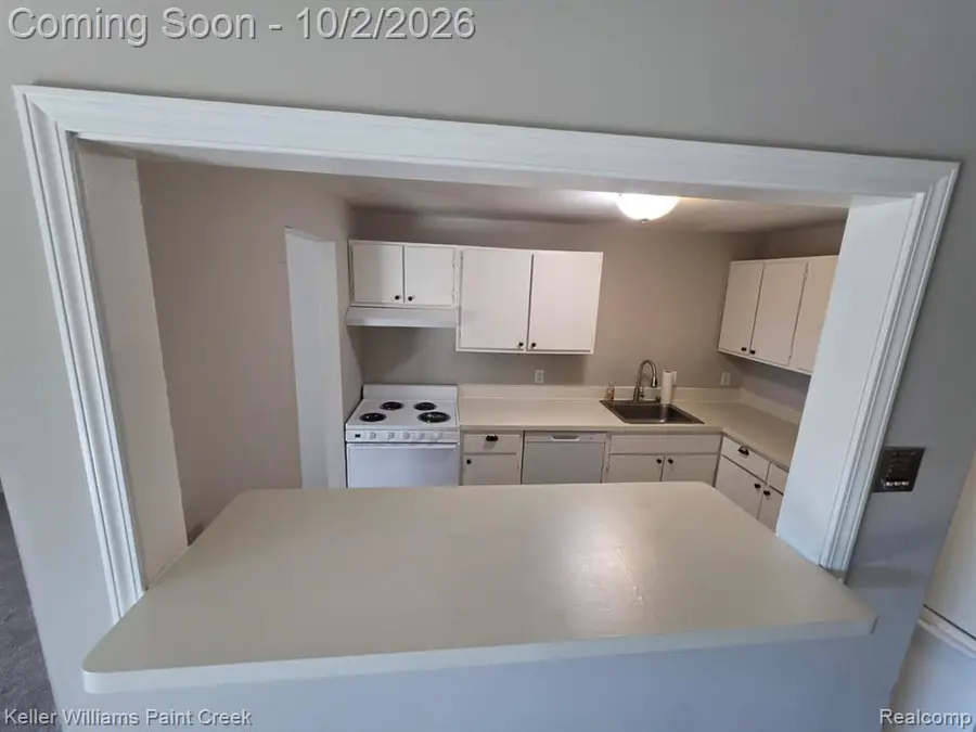 31993 W 12 Mile #313, Farmington Hills, MI 48334 - #3