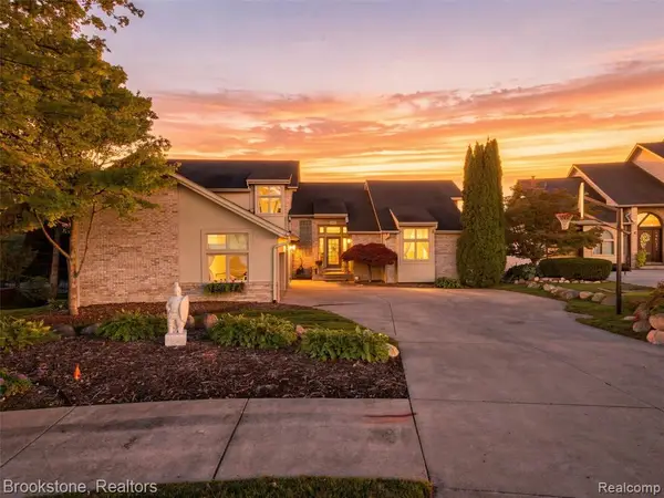 2613 Cove Bay, Waterford, MI 48329
