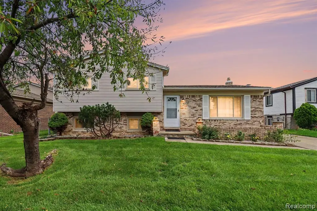 39158 Roland, Sterling Heights, MI 48310 - #1
