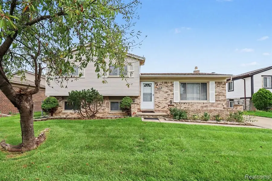 39158 Roland, Sterling Heights, MI 48310 - #2