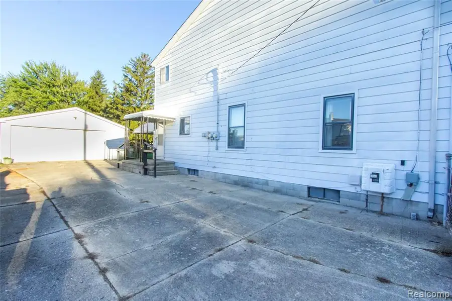 30819 Lund, Warren, MI 48093 - #2
