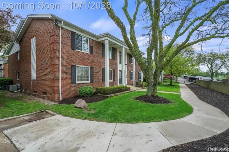 2472 Mulberry #22, Bloomfield Hills, MI 48302 - #2