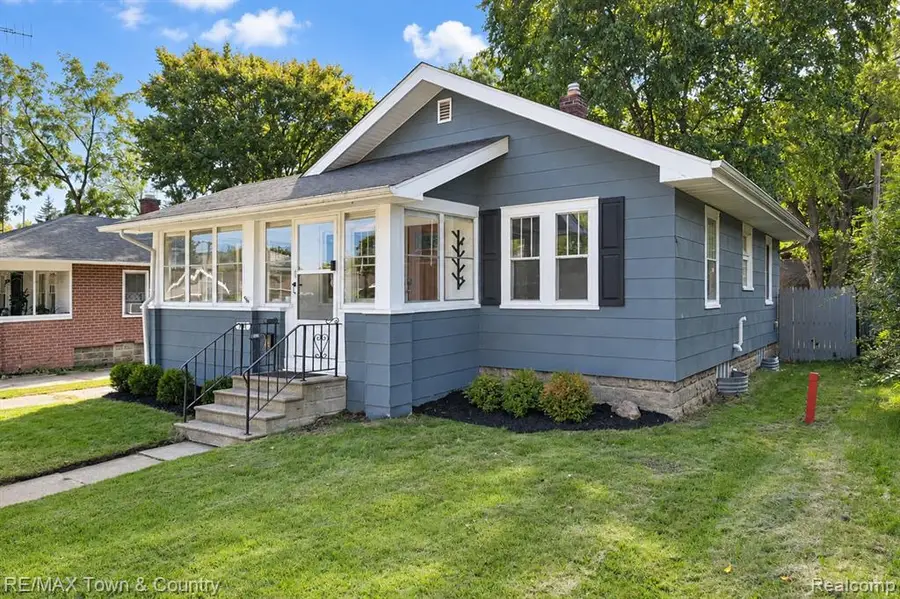 701 Saint Clair, Flint, MI 48504 - #2
