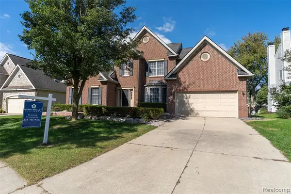 1048 Cantor, South Lyon, MI 48178