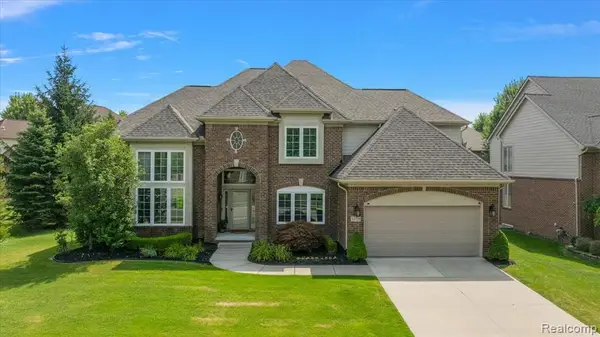 24729 Cavendish, Novi, MI 48375