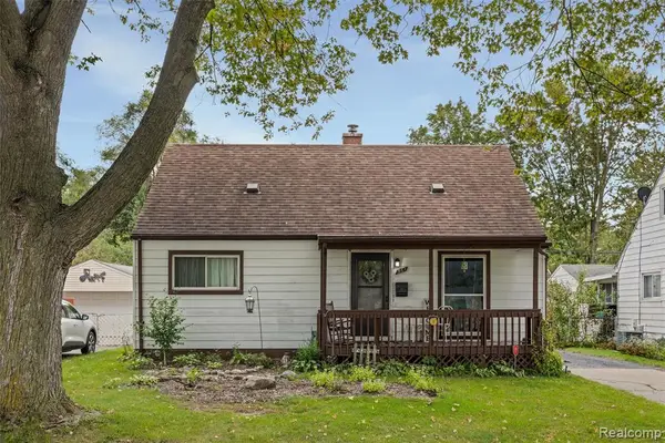 561 Hayes, Ypsilanti, MI 48198
