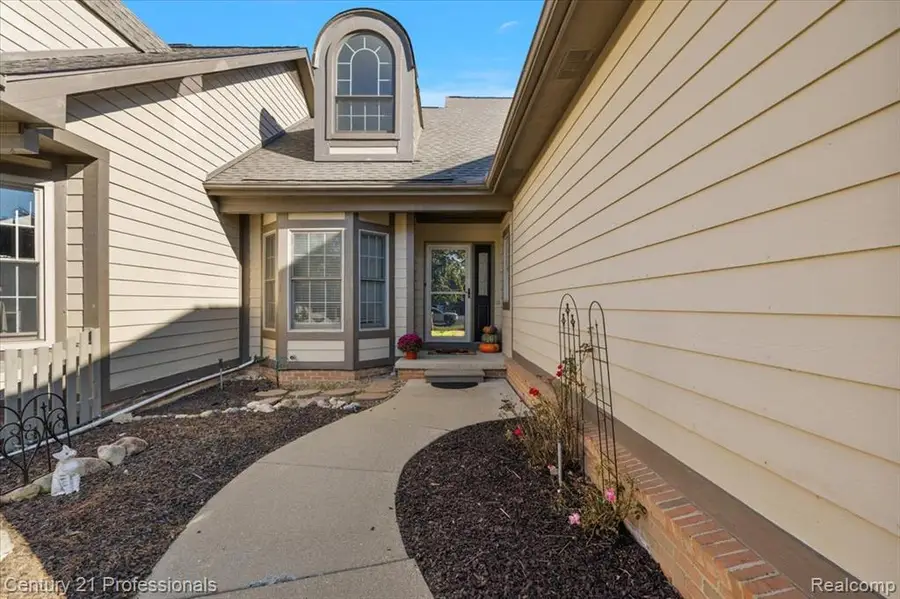 6590 Steeple, Clarkston, MI 48346 - #2