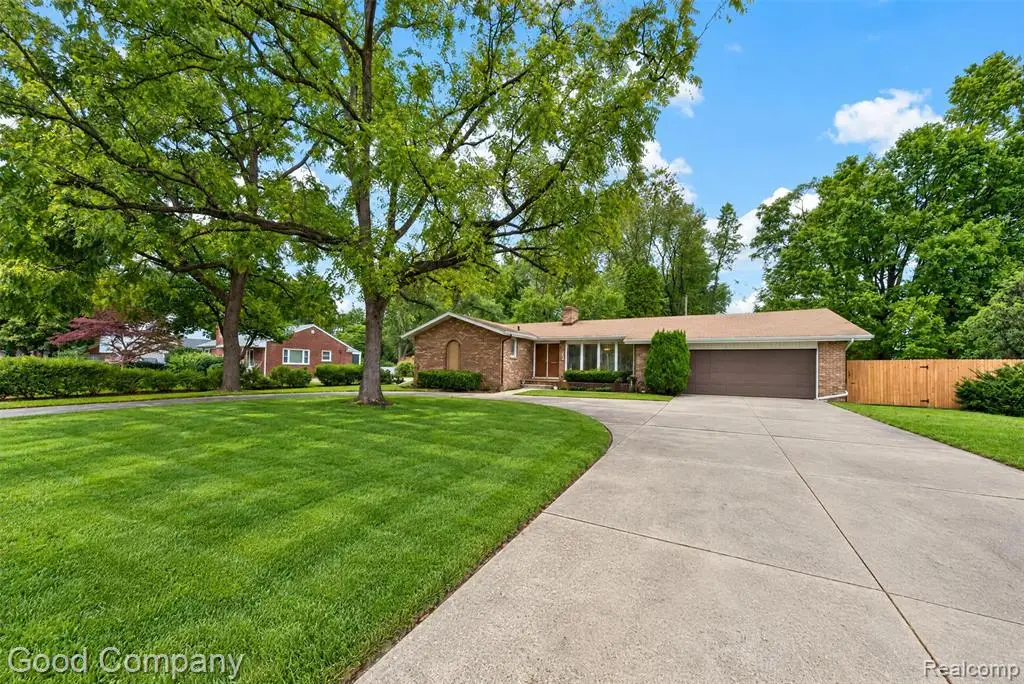 200 W 13 Mile, Royal Oak, MI 48073 - #1