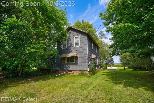 8296 N Center, Mount Morris, MI 48458