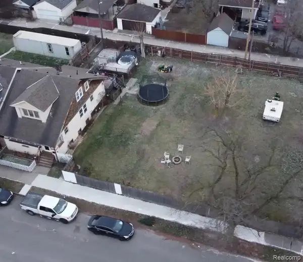 8859 Longworth, Detroit, MI 48209