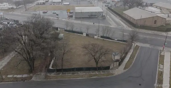 6474 W Warren, Detroit, MI 48210