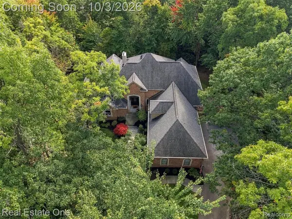 5086 Hilltop Estates, Clarkston, MI 48348